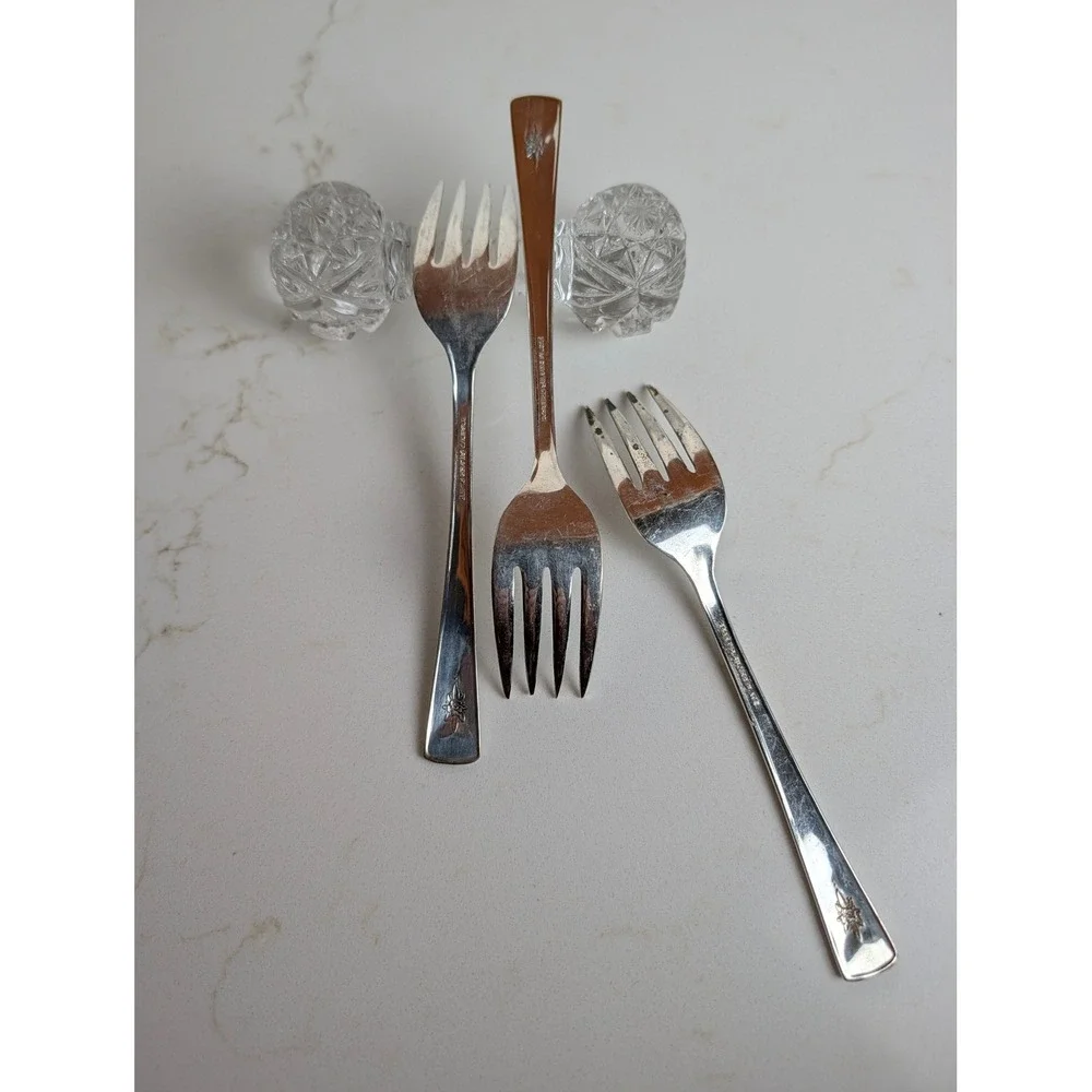 Vtg Holmes & Edwards Spring Garden 1949 Silverplate Salad Forks - Set of 3 As-Is